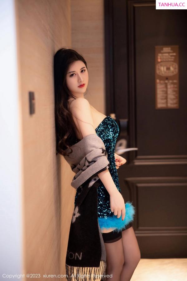 陈诗诗 诗诗 [XiuRen]高清写真图 2023.03.08 No.6384 诗诗kiki 黑丝美臀第4张图片